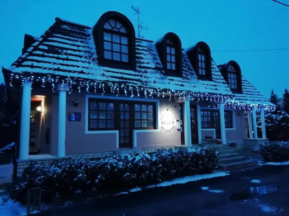 Szilvia Gaestehaus Bük Exteriér fotografie