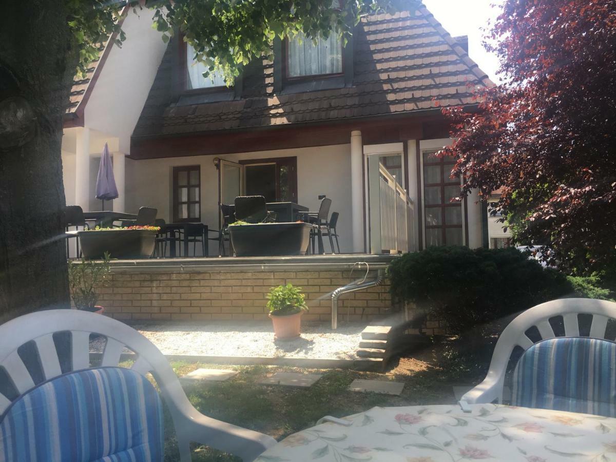 Szilvia Gaestehaus Bük Exteriér fotografie